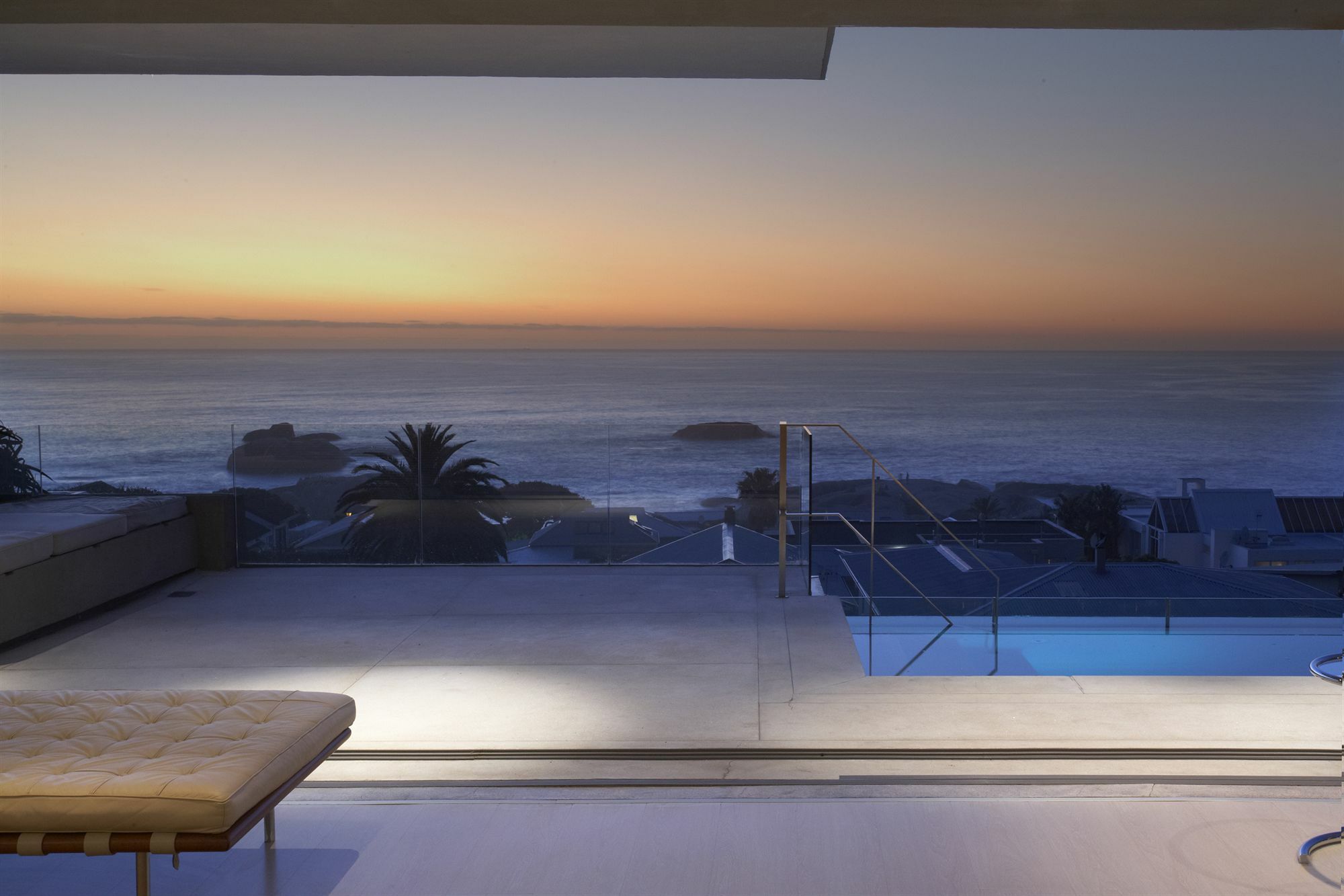 Blue Views Penthouse Beachfront Apartment With Pool Cape Town Bagian luar foto