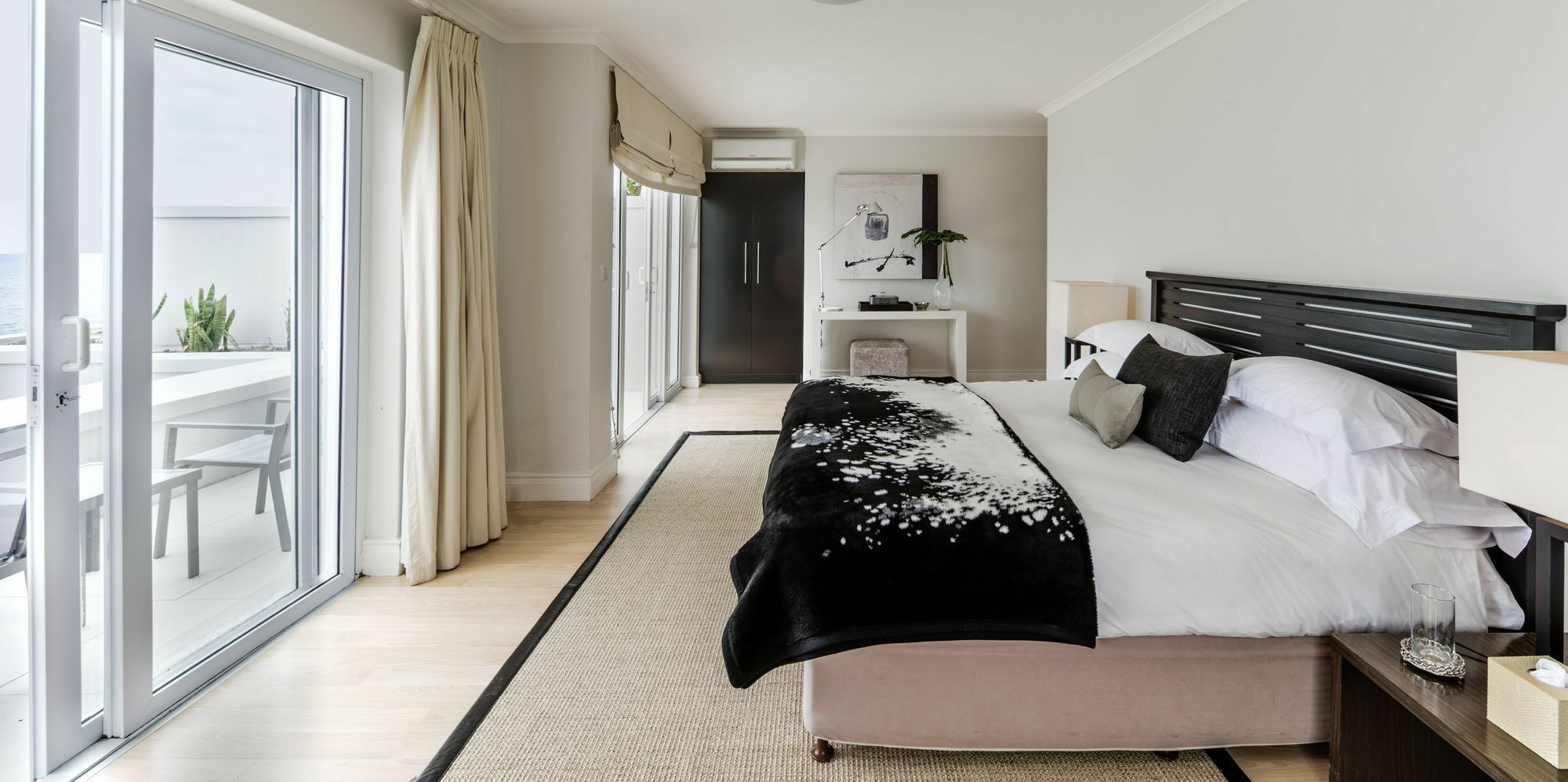 Blue Views Penthouse Beachfront Apartment With Pool Cape Town Bagian luar foto