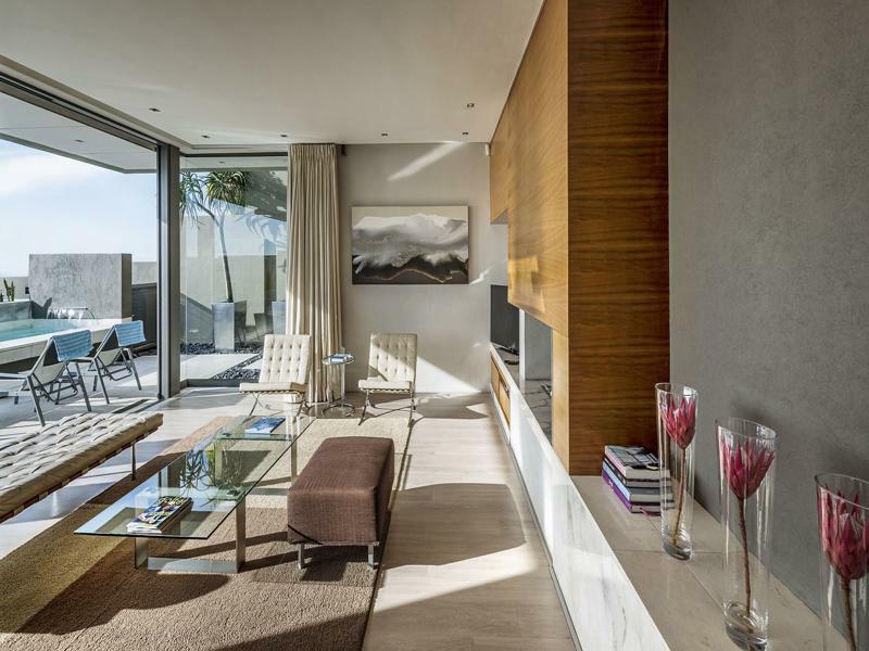 Blue Views Penthouse Beachfront Apartment With Pool Cape Town Bagian luar foto