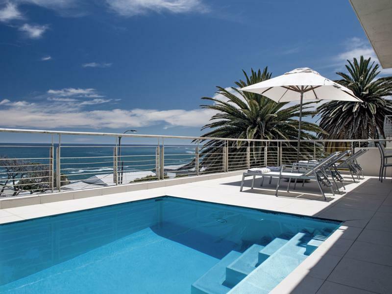 Blue Views Penthouse Beachfront Apartment With Pool Cape Town Bagian luar foto